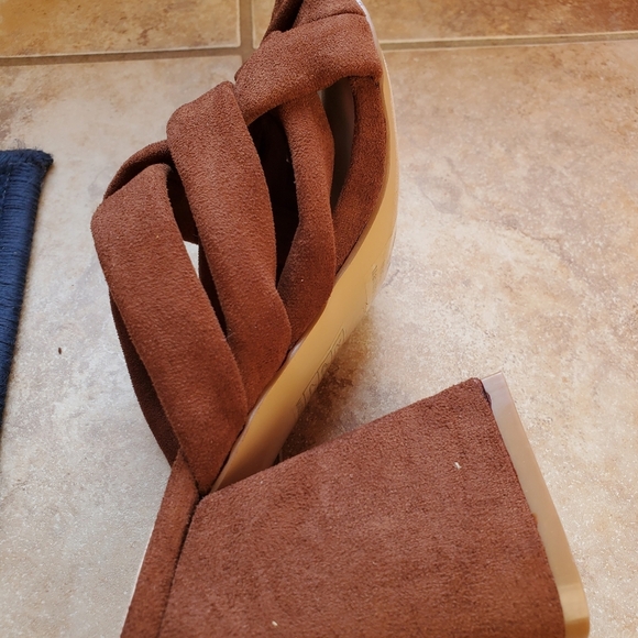 Brand new women footwear - Picture 4 of 8